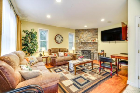 Pet-Friendly Tobyhanna Escape Near Hiking and Skiing